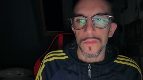 Gigi online show from November 2025 01:40:01 AM