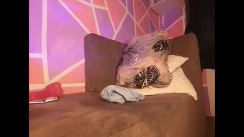 Snapshot of gigi_squirt chatting on September 2025 06:53:02 PM gigi_squirt online show from September 2025 06:53:02 PM