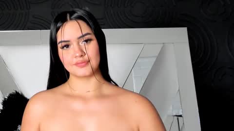Snapshot of gigi_wilden chatting on December 2024 06:27:01 PM gigi wilden online show from December 2024 06:27:01 PM