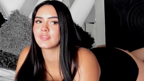 Snapshot of gigi_wilden chatting on January 2025 05:27:02 PM gigi wilden online show from January 2025 05:27:02 PM
