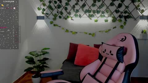 Gisel online show from December 2024 04:04:01 PM