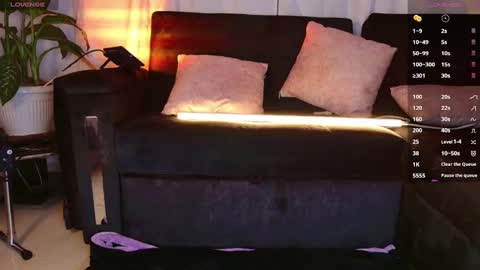 Gisel online show from February 2025 12:36:01 PM