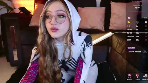 Gisel online show from February 2025 03:36:02 AM