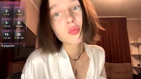 Snapshot of gigikray chatting on October 2025 07:14:01 PM Molly online show from October 2025 07:14:01 PM