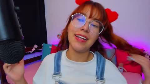 gigimooon online show from September 2025 11:39:02 PM