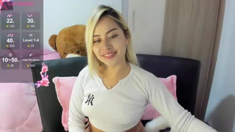 Gigi online show from February 2025 10:43:02 PM