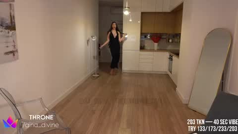 Gina   online show from March 2025 11:07:01 PM