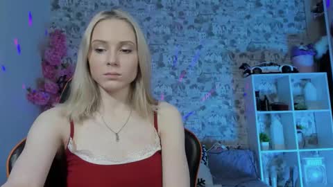 Snapshot of gina_lovelyy chatting on May 2026 01:10:01 AM Gina online show from May 2026 01:10:01 AM