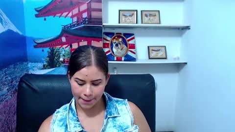  Gina   online show from December 2024 06:03:02 PM
