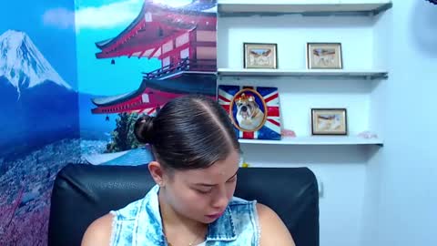  Gina   online show from December 2024 02:42:02 PM