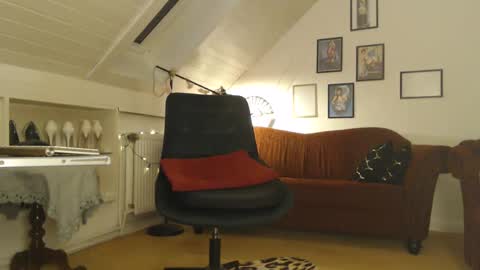 Gina online show from January 2025 05:24:01 PM