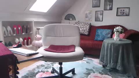 Gina online show from March 2026 12:55:02 PM