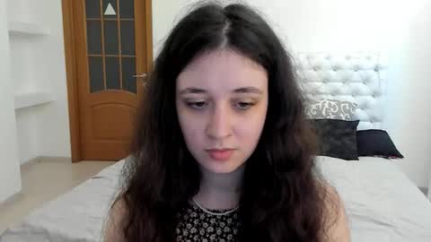 Kate online show from September 2025 09:41:02 AM