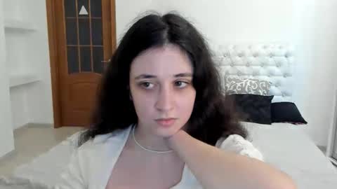 Snapshot of ginablum chatting on September 2025 10:37:01 AM Kate online show from September 2025 10:37:01 AM