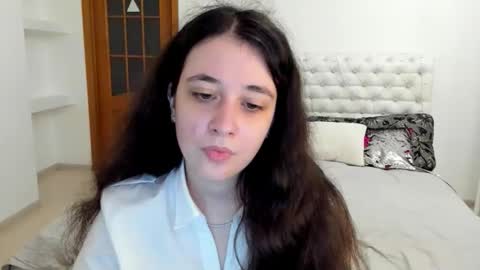 Snapshot of ginablum chatting on October 2025 09:18:02 AM Kate online show from October 2025 09:18:02 AM