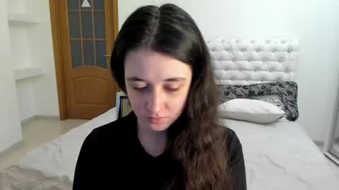 Kate online show from November 2025 08:58:02 AM