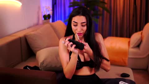 Snapshot of ginavalentinna chatting on January 2025 03:00:02 AM Gina online show from January 2025 03:00:02 AM