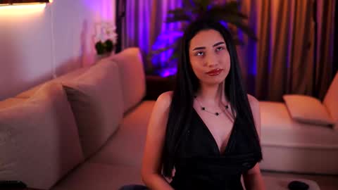 Snapshot of ginavalentinna chatting on February 2025 07:47:02 PM Gina online show from February 2025 07:47:02 PM