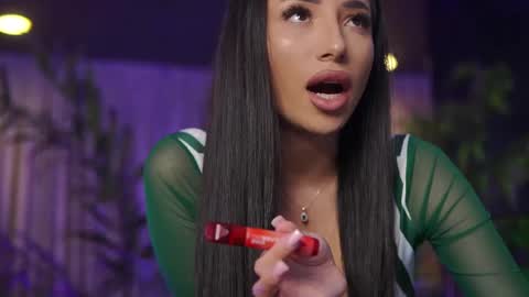 Gina online show from April 2026 07:58:01 PM