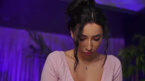 Gina online show from April 2026 07:16:01 PM