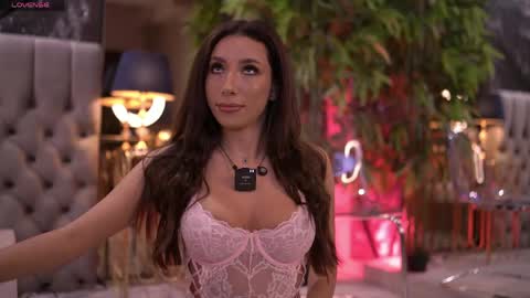 Gina online show from May 2026 08:04:02 PM