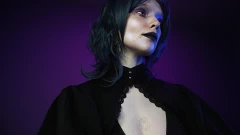        im expecting 350 thumbs up on my altar   online show from April 2026 10:15:01 PM