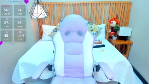        online show from December 2024 09:01:01 PM