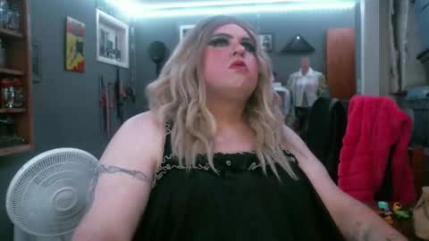 Snapshot of ginny_dominatrix chatting on February 2026 01:53:02 AM ginny ray online show from February 2026 01:53:02 AM
