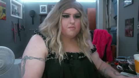 Snapshot of ginny_dominatrix chatting on February 2026 01:42:02 AM ginny ray online show from February 2026 01:42:02 AM