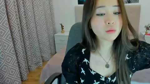 Snapshot of ginnycherry chatting on January 2025 01:31:01 PM Ginny online show from January 2025 01:31:01 PM