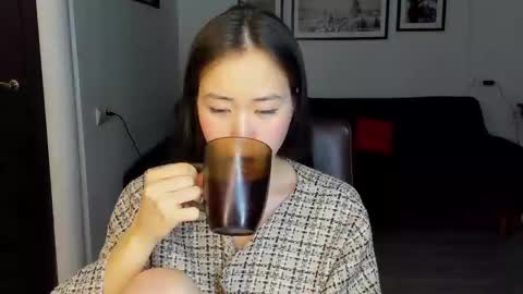 Snapshot of ginnycherry chatting on February 2025 07:38:02 PM Ginny online show from February 2025 07:38:02 PM