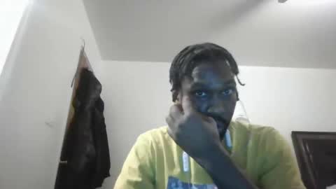 Snapshot of gino_crazy87 chatting on January 2025 04:10:01 AM gino_crazy87 online show from January 2025 04:10:01 AM