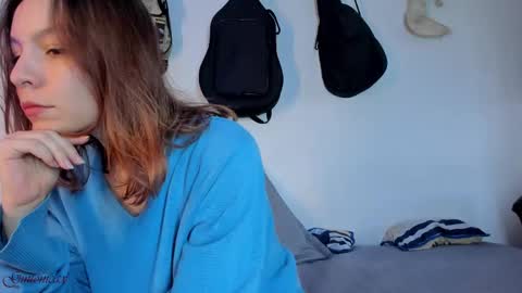 Ginevra online show from October 2025 07:00:01 PM