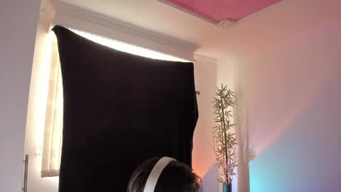 Snapshot of gio_russo chatting on May 2026 06:23:02 PM GioRusso online show from May 2026 06:23:02 PM