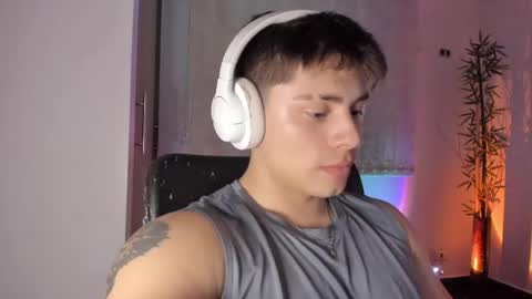 Snapshot of gio_russo chatting on June 2026 02:58:01 AM GioRusso online show from June 2026 02:58:01 AM