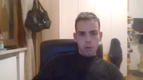 gionnylove online show from December 2025 05:43:02 PM