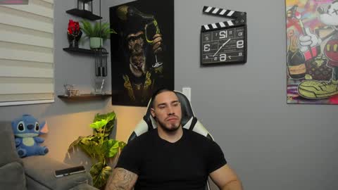 Snapshot of giorgio_leone2 chatting on January 2025 12:27:01 AM Giorgio leone online show from January 2025 12:27:01 AM