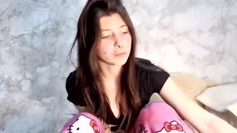 girl_cute007 online show from March 2026 07:21:02 PM