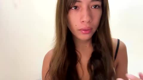 Snapshot of girl_elliedirty chatting on June 2026 01:50:01 AM Ilove tab00 and dirty show and looking for a serious relationship online show from June 2026 01:50:01 AM