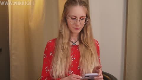Snapshot of girl_i_am chatting on September 2025 07:14:02 PM Nikki online show from September 2025 07:14:02 PM