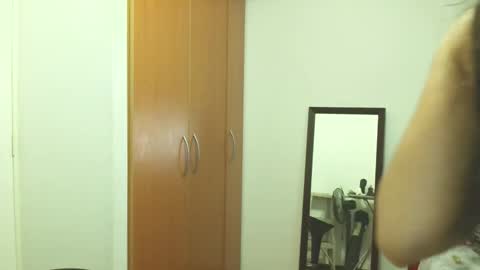 Andra online show from November 2025 11:36:02 PM