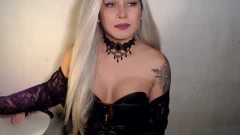 Snapshot of girl_seductionxoxo chatting on July 2026 05:05:02 AM Nica online show from July 2026 05:05:02 AM