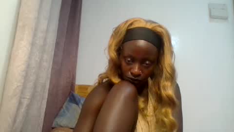 girl_shani online show from April 2026 10:14:02 PM