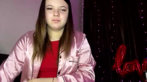 girl_shy07 online show from February 2026 07:10:02 PM