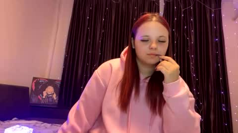 girl_shy07 online show from June 2026 04:45:01 PM