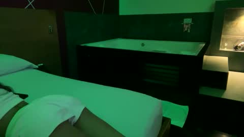 Snapshot of girlpinkxx chatting on October 2025 06:10:02 AM girlpinkxx online show from October 2025 06:10:02 AM