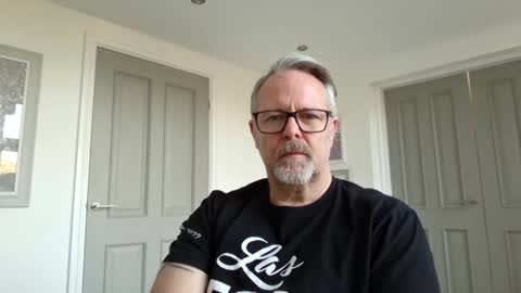 girlsandbikes online show from November 2025 11:31:01 AM