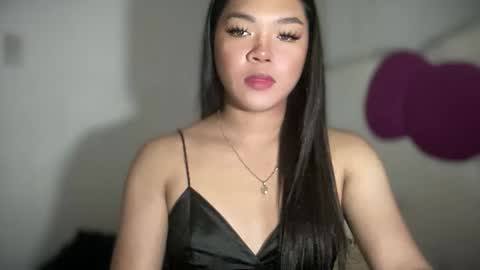 Precious online show from December 2025 01:01:02 AM