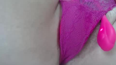 Victoria online show from October 2025 01:32:01 PM