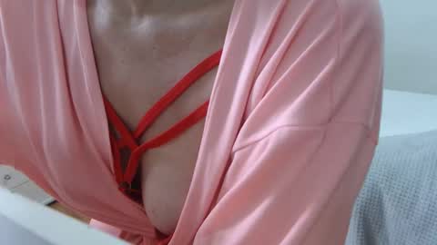 Victoria online show from November 2025 02:32:02 PM